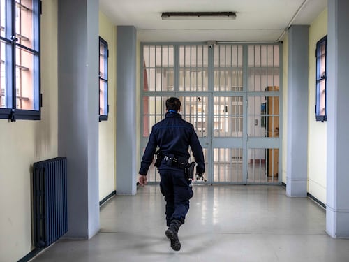 In attesa di giudizio. In assenza di giustizia