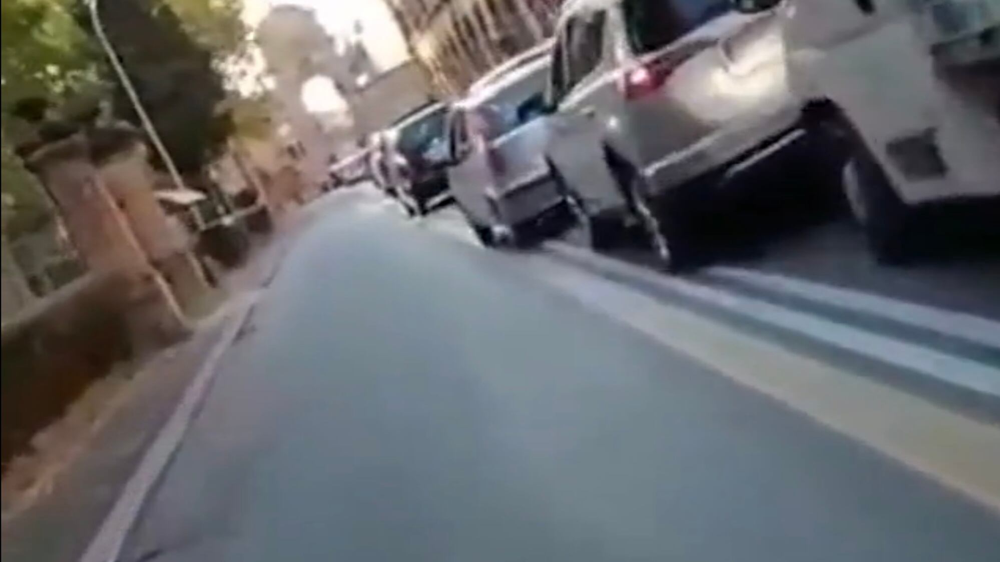 Contromano sulla corsia dei bus: l'ultima figuraccia di Santori