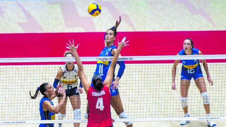 Italvolley donne, 3 su 3 Velasco: "E adesso inizia un altro mondiale"