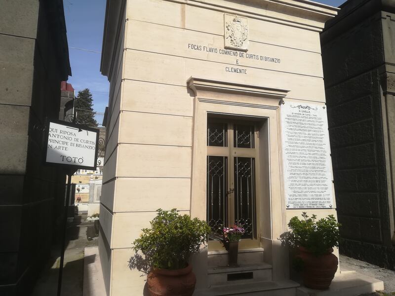 Cimitero Poggioreale 10