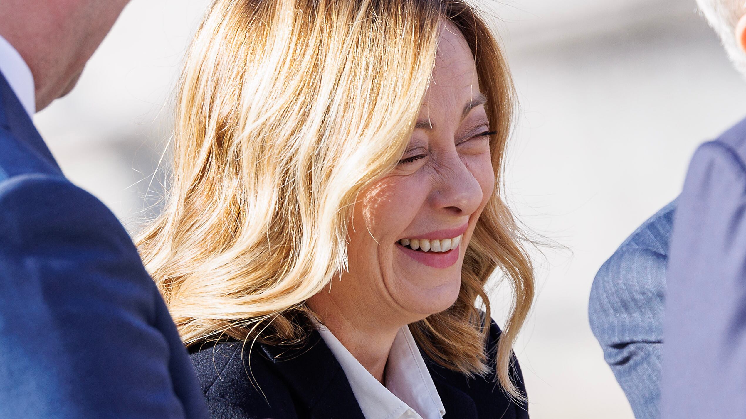 Meloni porta l'agenda italiana a Bruxelles. "Stiamo facendo scuola anche in Europa"
