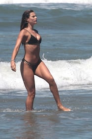 Dayane Mello hot, lato b da urlo in vacanza 27