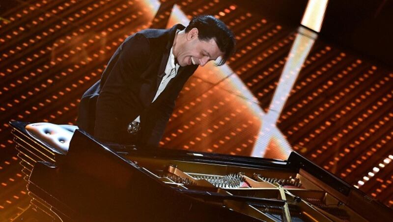 Ezio Bosso, il pianista che ha commosso Sanremo 2016. Le foto 13