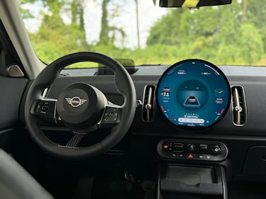 MINI Countryman 2024: guarda la gallery del crossover mild-hybrid premium 19