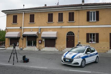 Budrio, il bar assaltato dal ladro 14