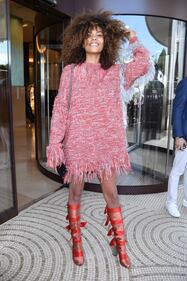 Tina Kunakey, la sexy compagna di Cassel a Cannes 5