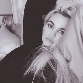 Khloe Kardashian, le foto sexy 10