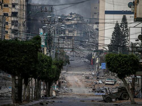 Gaza accerchiata. Bombe sui bunker