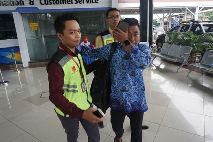 Indonesia, precipita un Boeing: pure un italiano tra i 188 morti 2