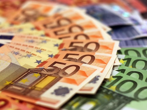 Conti pubblici in ordine e occupazione in crescita: l’Italia tiene la rotta