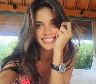 Candice Swanepoel e Sara Sampaio e quel lato B con la tintarella 5