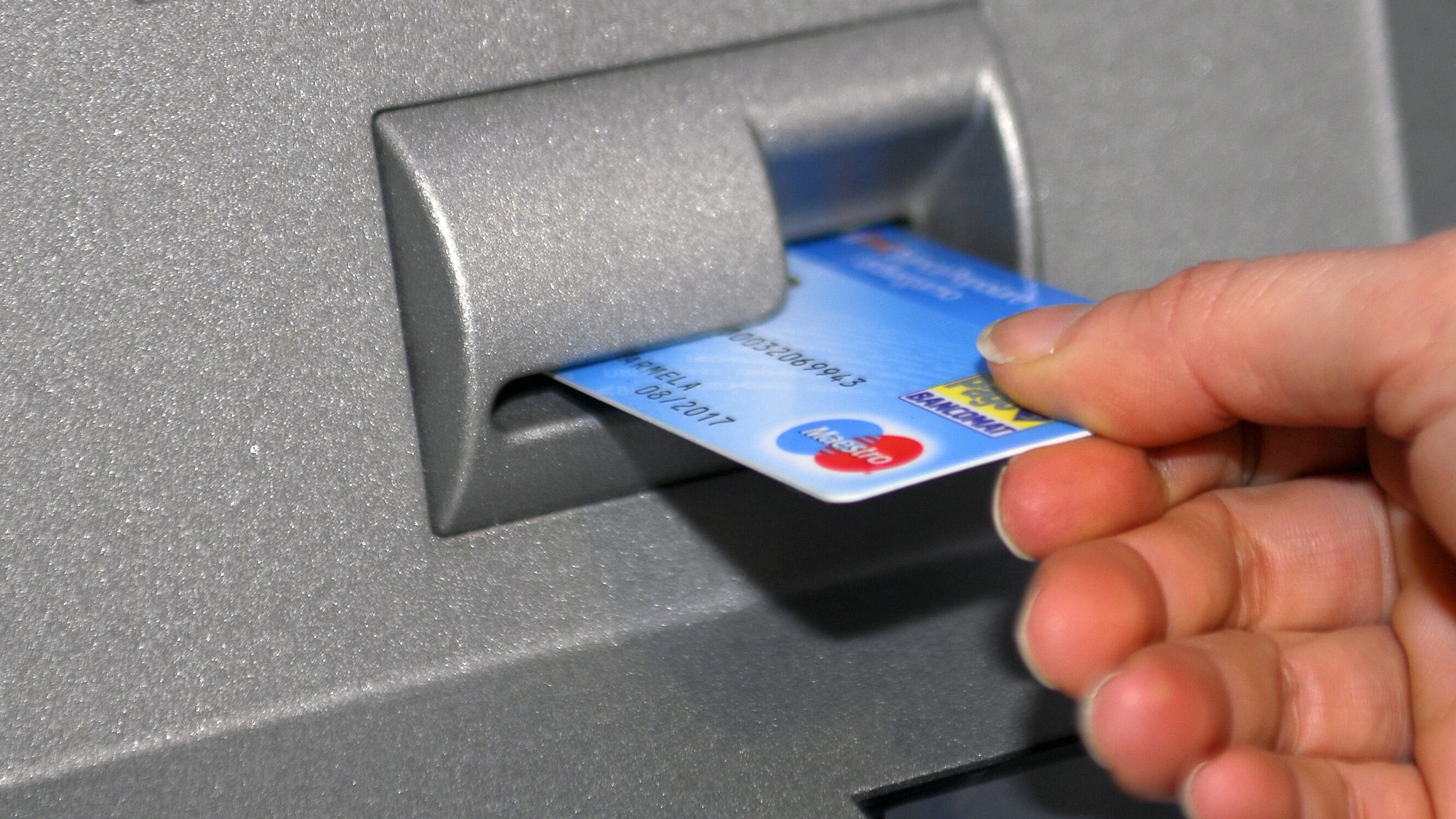 Il governo fa marcia indietro sui Pos