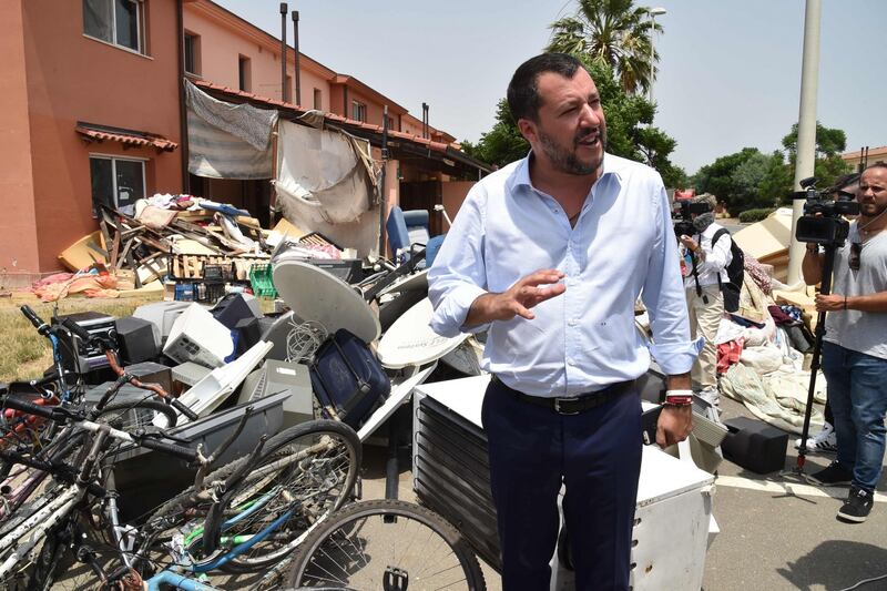 Il cara di Mineo chiude i battenti, Salvini: "Qui vince la legalità" 6