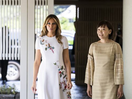 Donald e Melania Trump in visita in Giappone