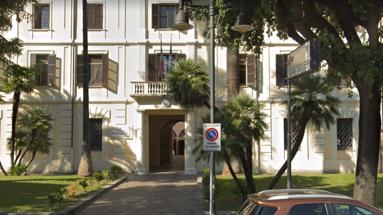 Cosenza, marito romeno la pesta e la stupra: divieto di dimora