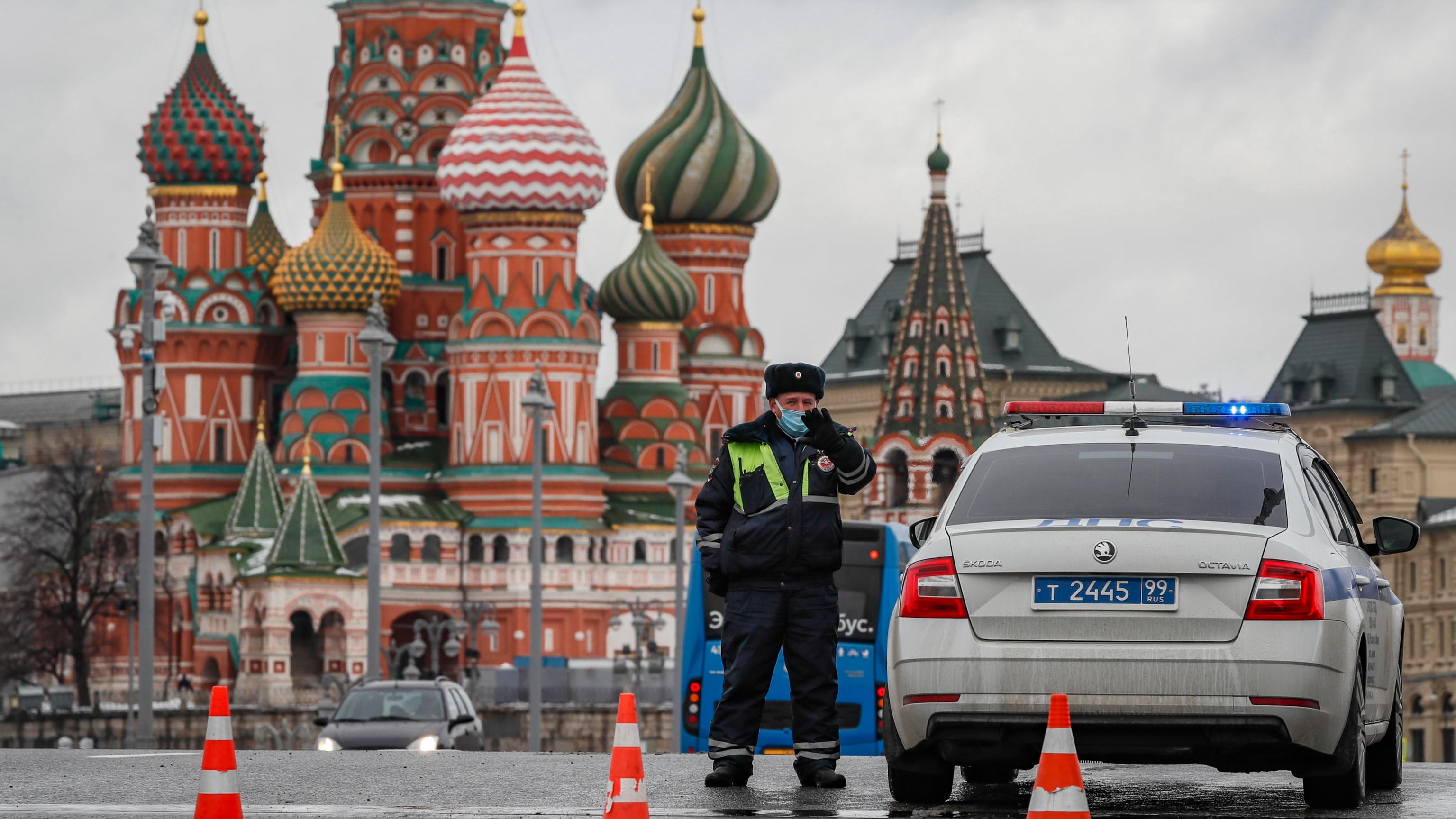Putin "cancella" l'Ucraina a Mosca: "Ora sarà l'hotel Novorossiya"