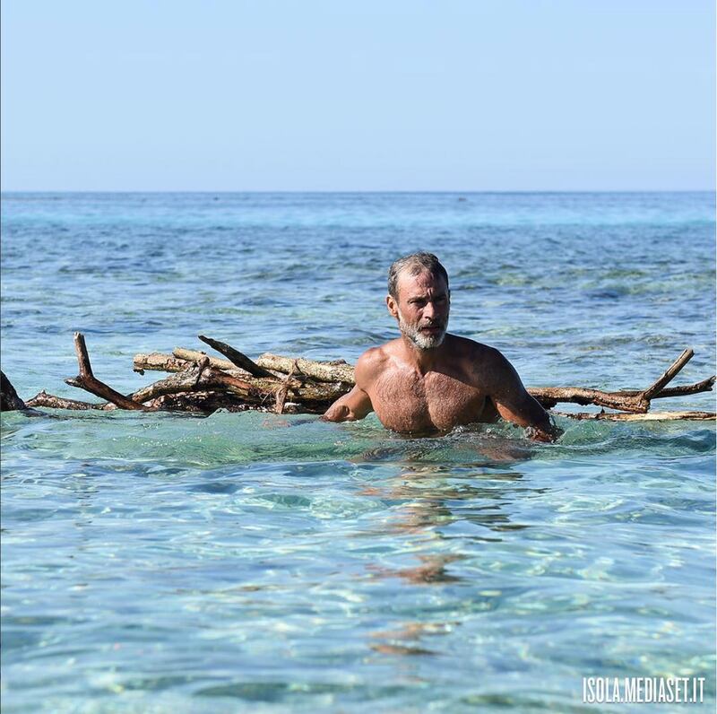 Isola dei Famosi 2017: tra fame e bikini mozzafiato 15
