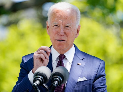 Scuola, bimbi e sanità. Biden presenta il piano "per le famiglie"