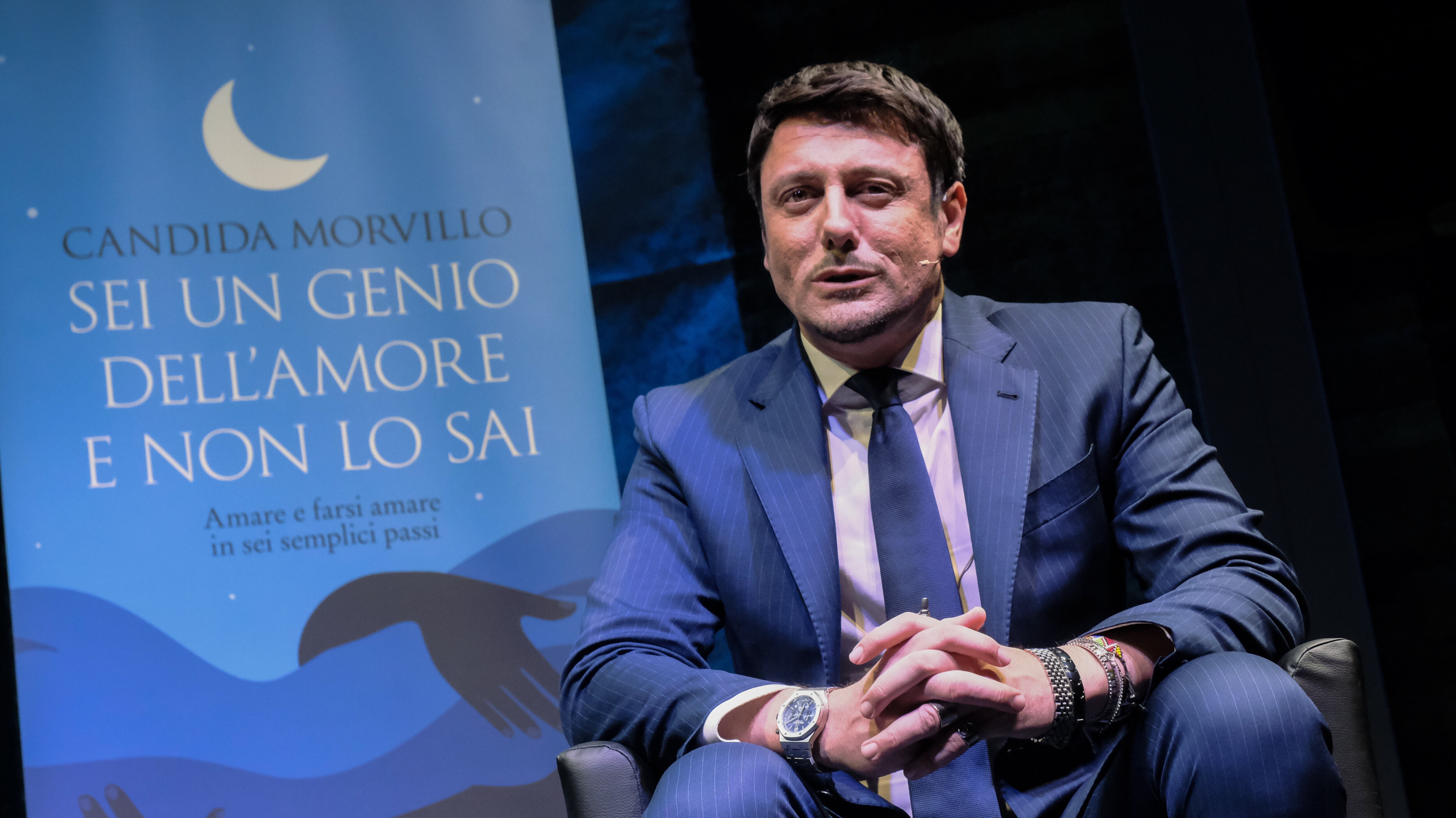 "O torno in video o mi licenzio". Voci su Giambruno: aut aut a Mediaset