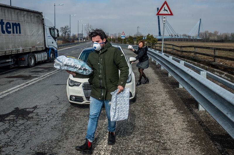 Emergenza coronavirus, scambio di beni al checkpoint di Codogno 17