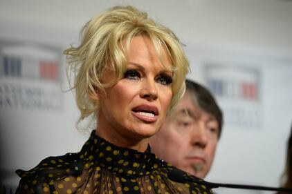 Pamela Anderson contro il foie gras 40