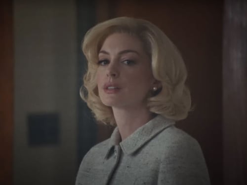 Con "Eileen" Anna Hathaway seduce in un thriller psicologico inesploso