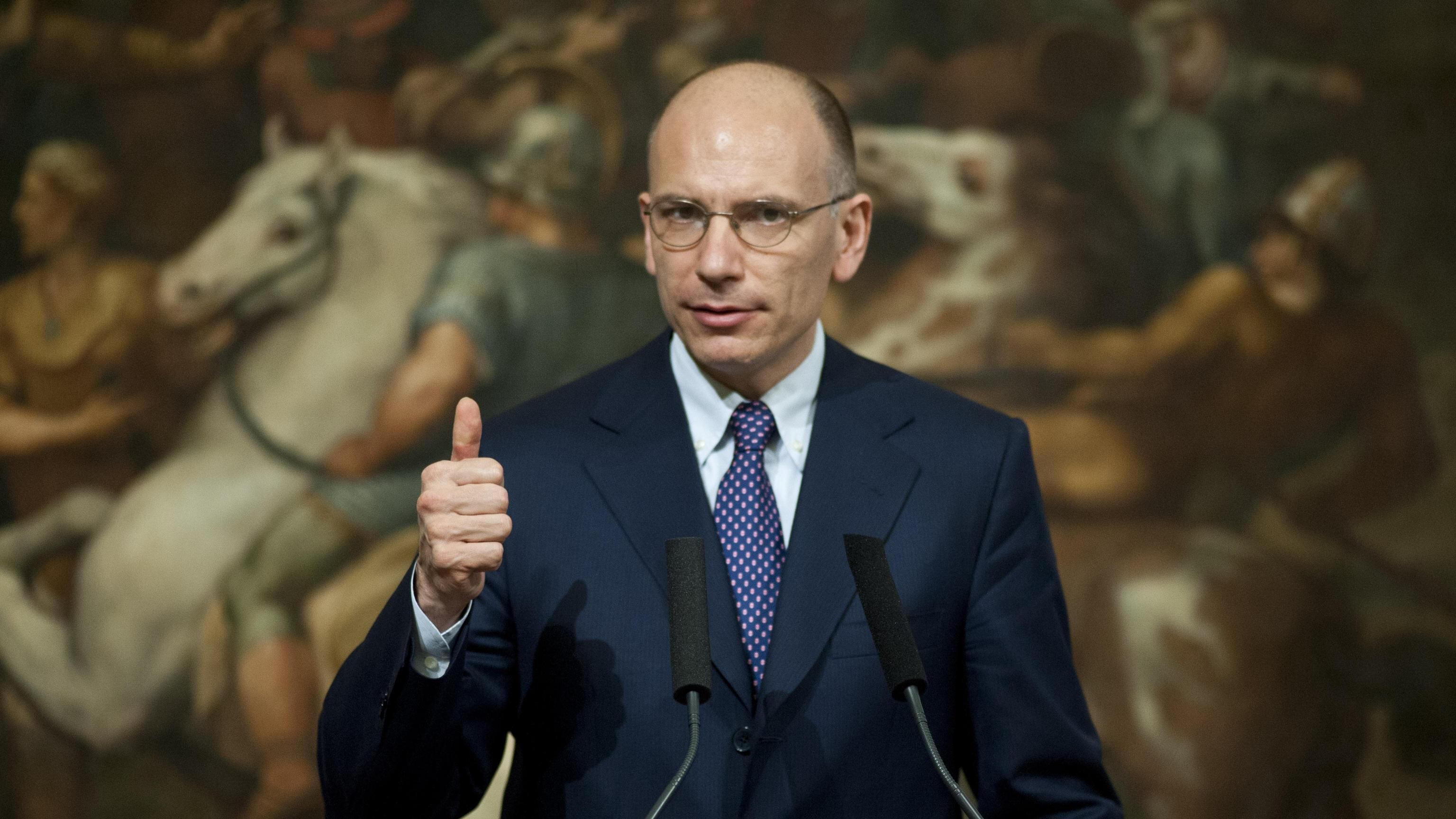 Letta: "Senza lavoro il Paese non si salva"