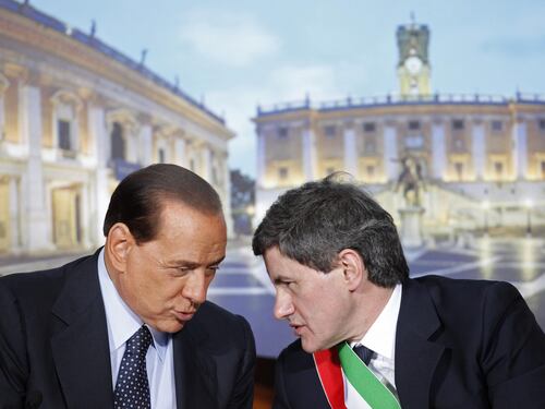 Alta tensione nel Pdl, la destra prepara l'offensiva