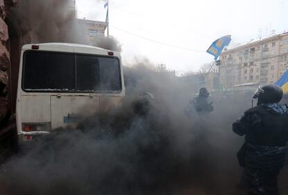 Ucraina, polizia a piazza Indipendenza 5