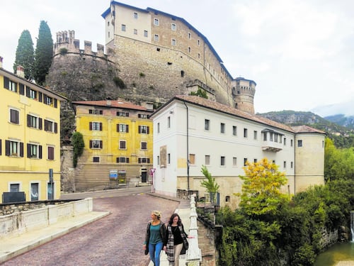 Cortili, scorci e portoni: trekking urbano alla scoperta di Trento e Rovereto