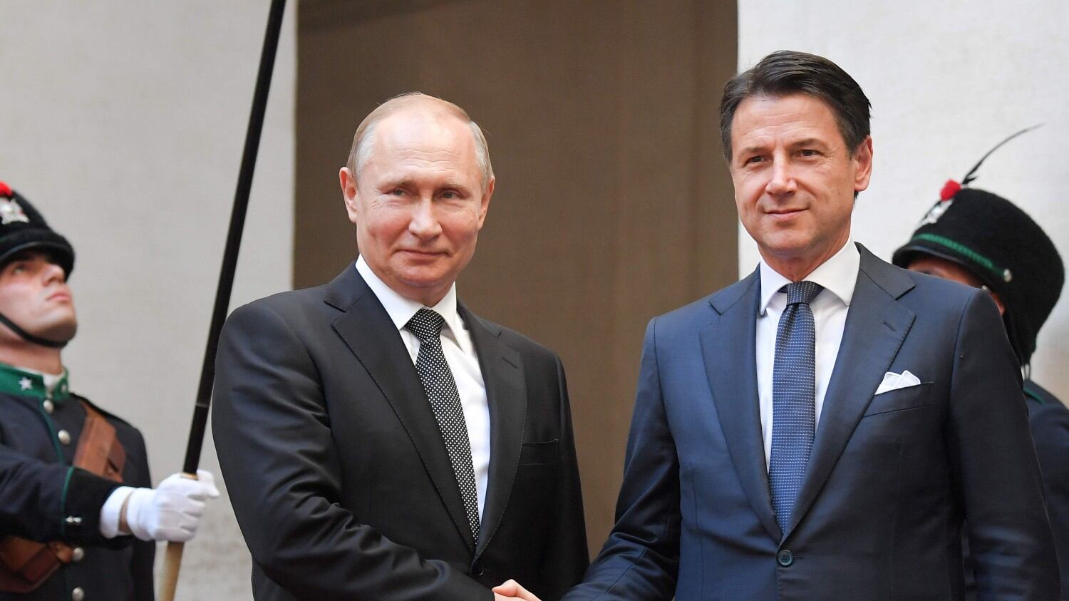 Putin incontra Mattarella: poi vertice con Conte a Palazzo Chigi