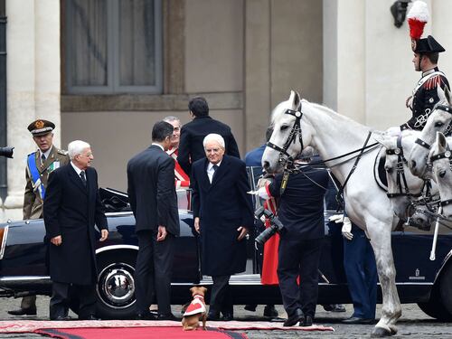 Mattarella giura da Presidente "Sarò un arbitro imparziale"