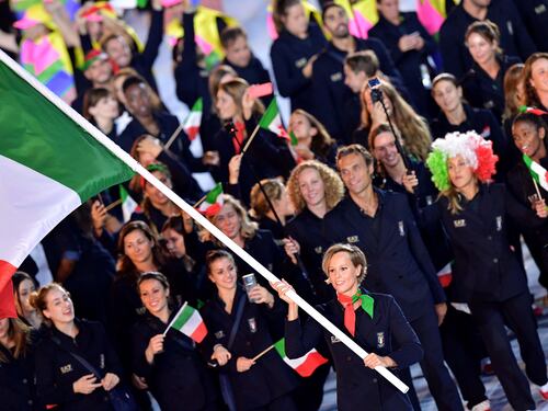 Un bacio all'Italia senza Garibaldi