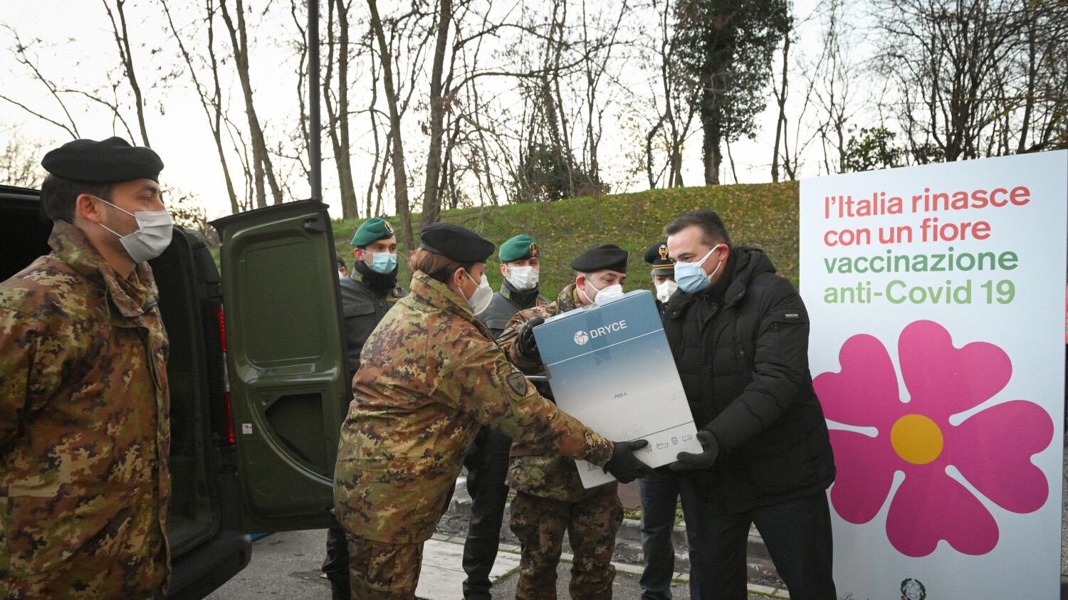 Così le Forze armate hanno evitato problemi. Ma la passerella ci è costata 500mila euro