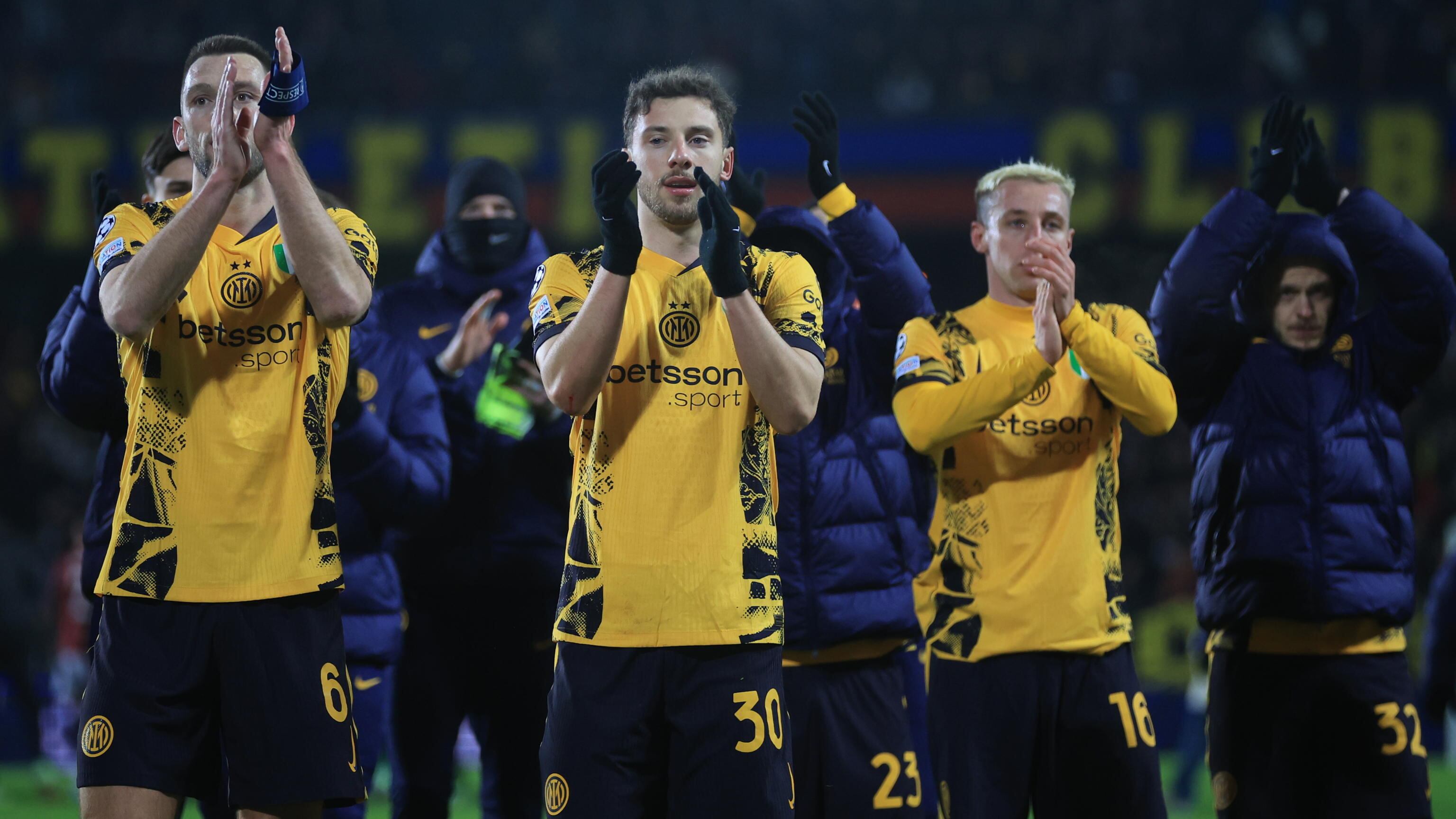 Champions, le milanesi strappano due vittorie. Ribaltone del Psg, City a un passo dal baratro