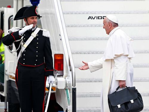 Papa Francesco in partenza per l'Egitto