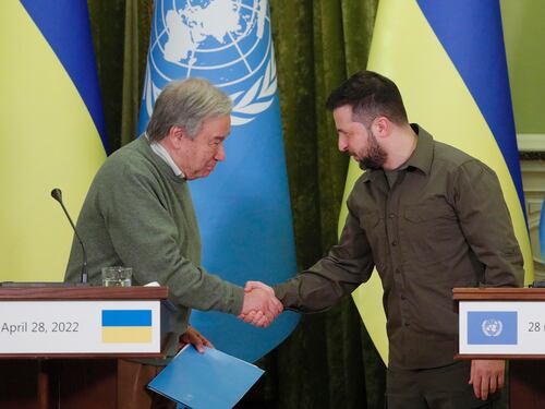 Onu: "Nessuno vincerà in Ucraina". È giallo sul piano di pace italiano
