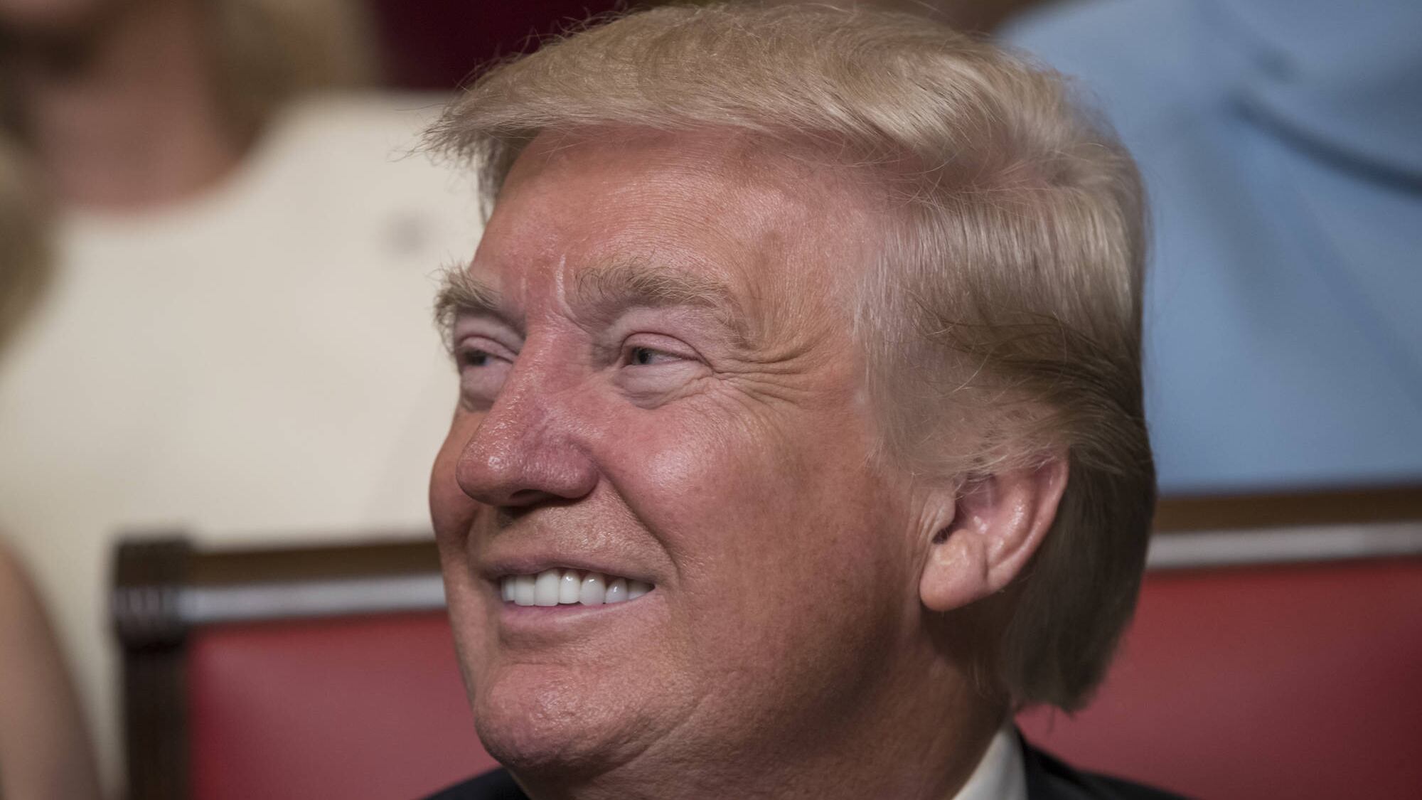 Trump alle donne della marcia: "Perché non hanno votato?"