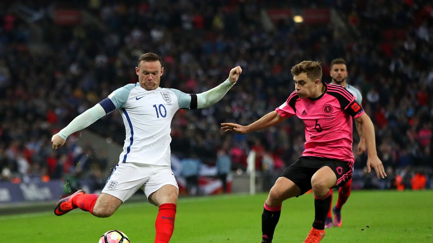 Rooney ubriaco, la FA indaga: Mourinho furioso con entrambi