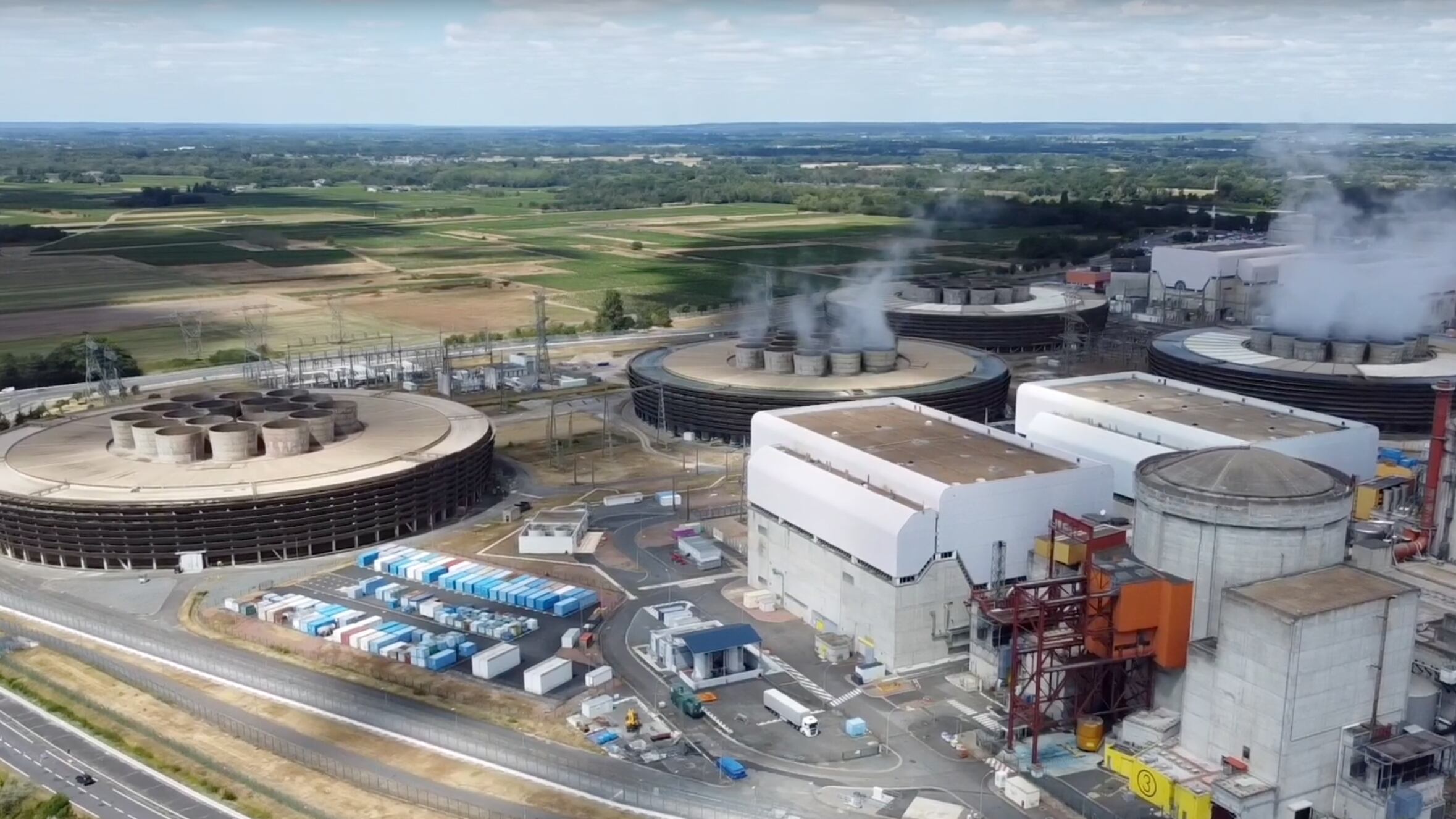 Incendio in una centrale nucleare in Francia, spenti i reattori