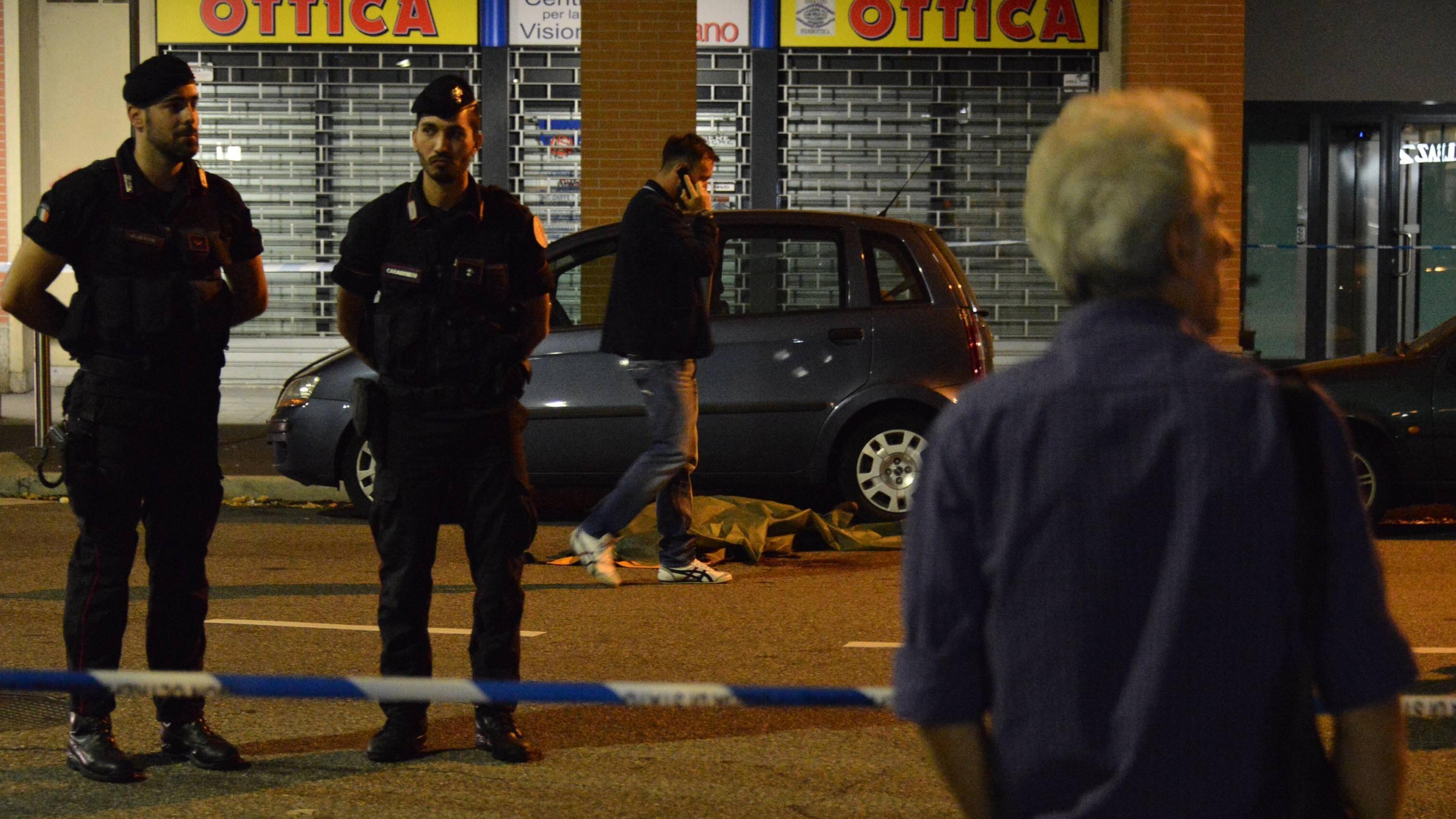 Bruzzano, scene da Far West Due morti in una sparatoria
