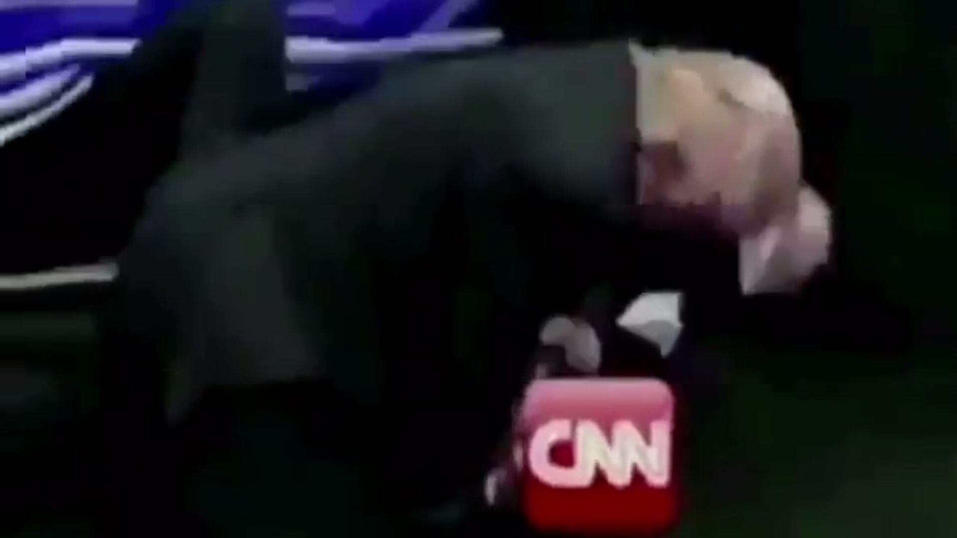 Trump pubblica un video in cui prende a pugni in faccia la Cnn: è polemica