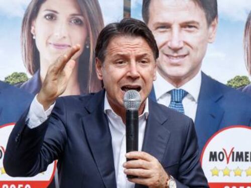 "Non siamo no vax". Conte apre all'obbligo vaccinale