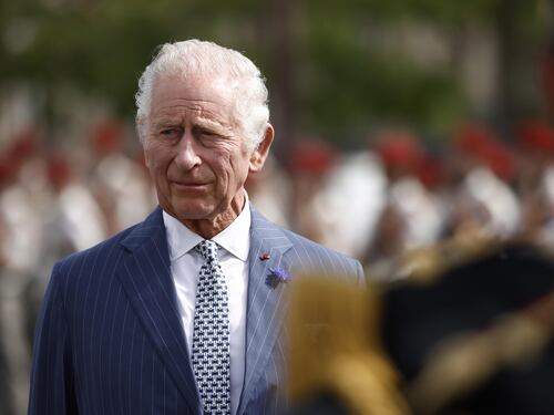 Il significato privato e doloroso che la Francia ha per Carlo III