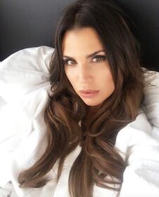 Claudia Galanti, seno in vista a Milano 12