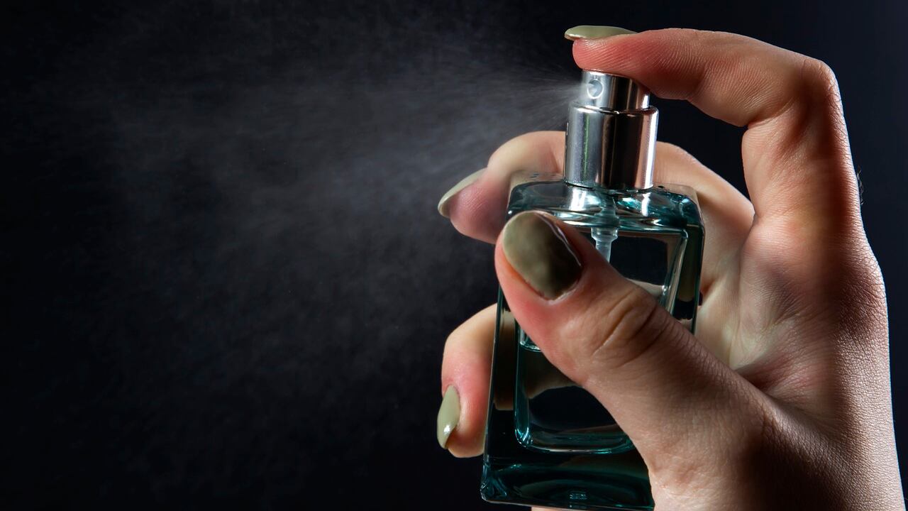 Profumi primaverili, le fragranze più amate dalle over 50