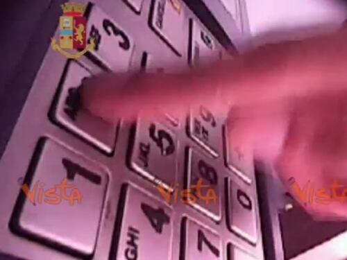Ecco come i cybercriminali serbi ci rubano i codici del bancomat