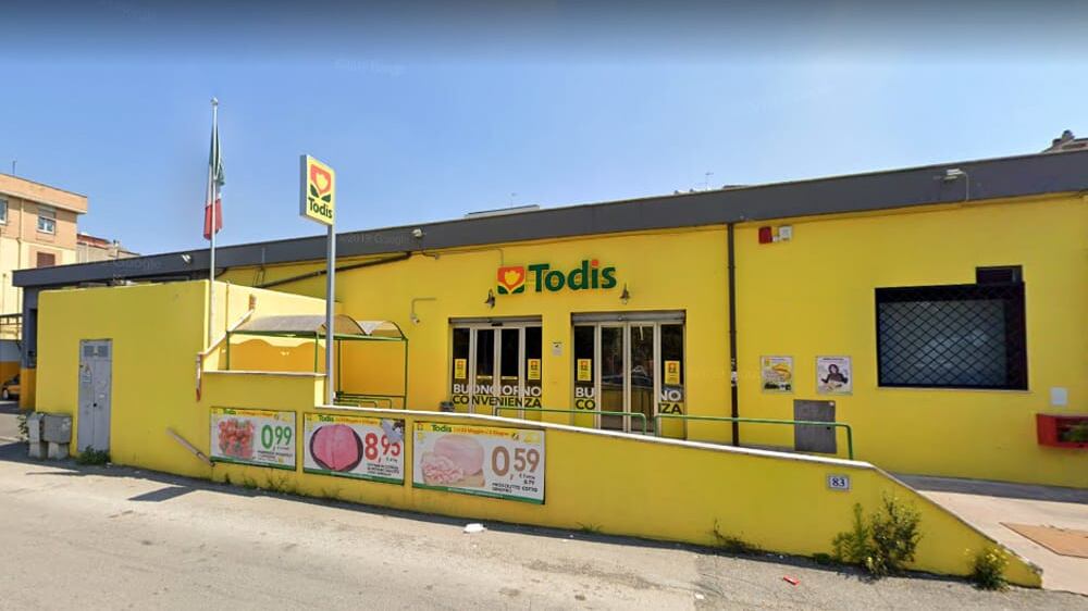 Il colpo della banda del gas al supermercato di Tor Vergata