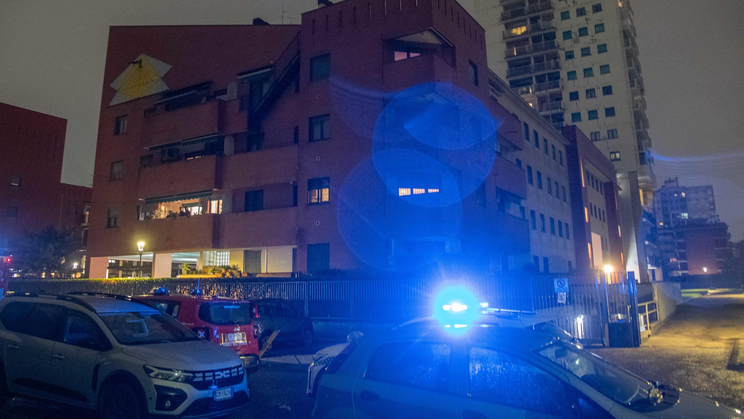 Milano, incendio in un appartamento: muore uomo di 75 anni