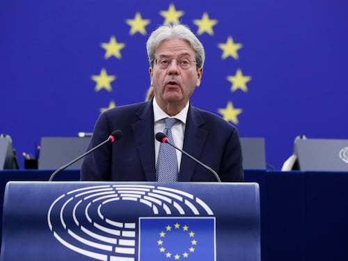 Gentiloni approva la stangata del catasto: "Necessità per l'Italia"